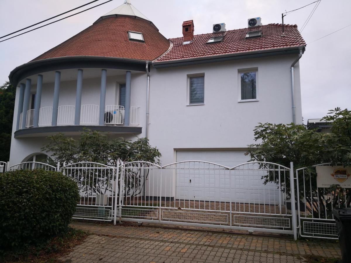 Kupola Apartman Szeged Bagian luar foto