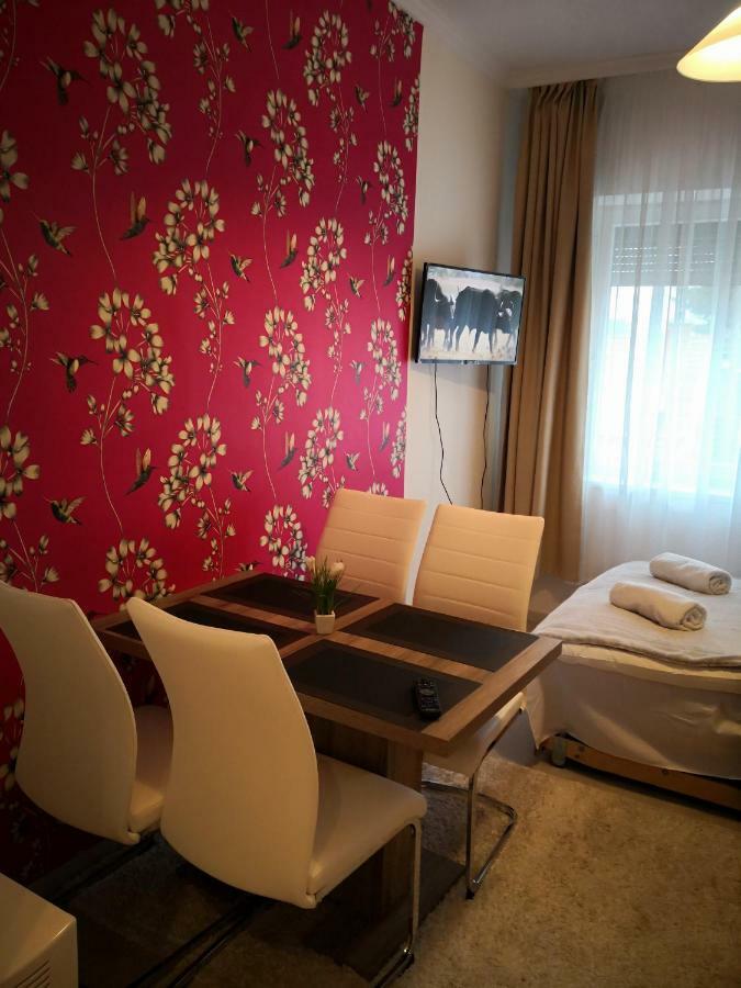 Kupola Apartman Szeged Bagian luar foto